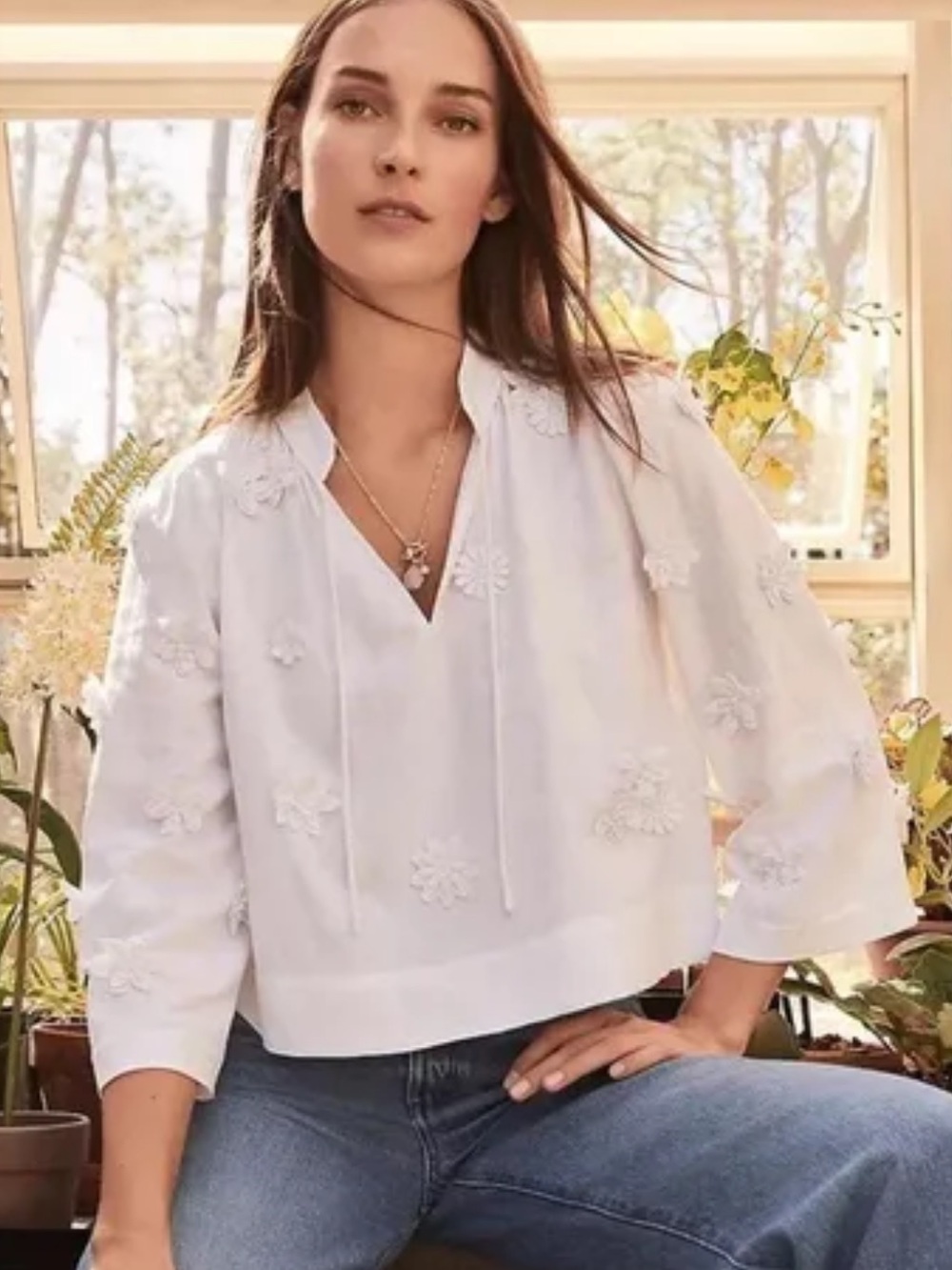 New LOFT White Floral Applique Linen Blend Modern Tie Neck 3/4 Sleeve Blouse